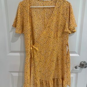 Yellow floral wrap dress size M